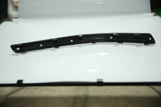 3BD 807 717/718 2005 2006 2008 2007 Vw Passat Rear Bumper Trim Car Bumper Strips